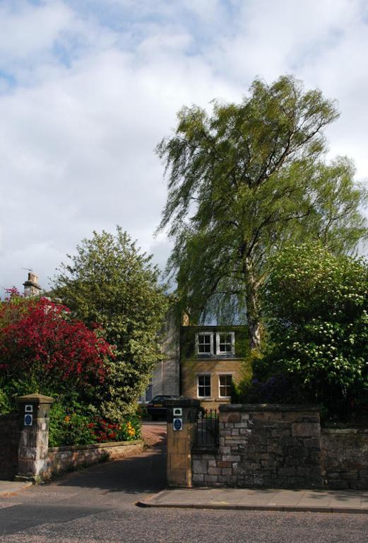 Guest house The Eskbank - Rathan House Dalkeith